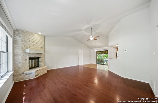 Image 7 of 27 For 16722 Lilly Crest