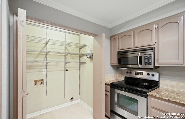 Image 9 of 27 For 16722 Lilly Crest
