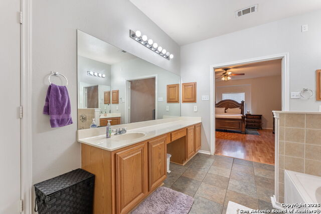 Image 24 of 43 For 1039 Maltese Ln
