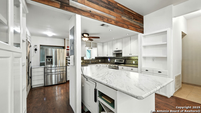 Image 12 of 22 For 110 Erskine Ferry