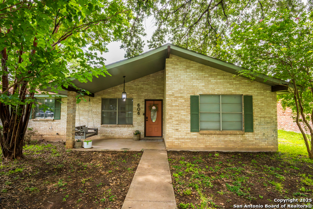 Details for 606 Dorothy Jo, Uvalde, TX 78801