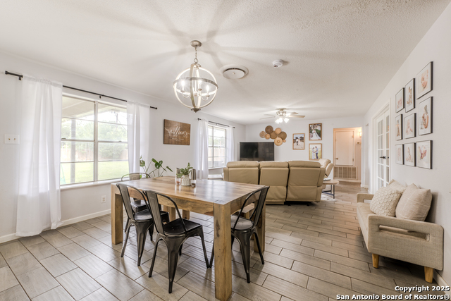 Listing photo id 9 for 606 Dorothy Jo