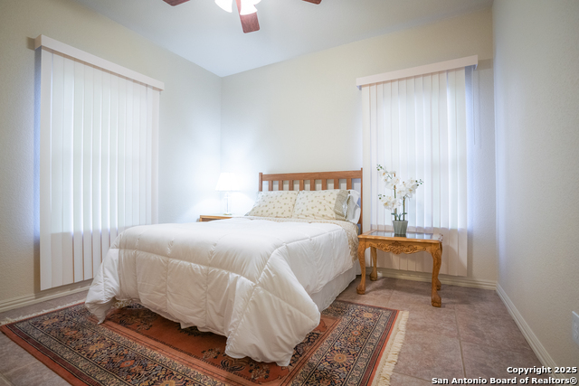 Image 15 of 28 For 6935 Hausman W