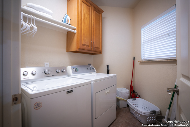 Image 17 of 28 For 6935 Hausman W