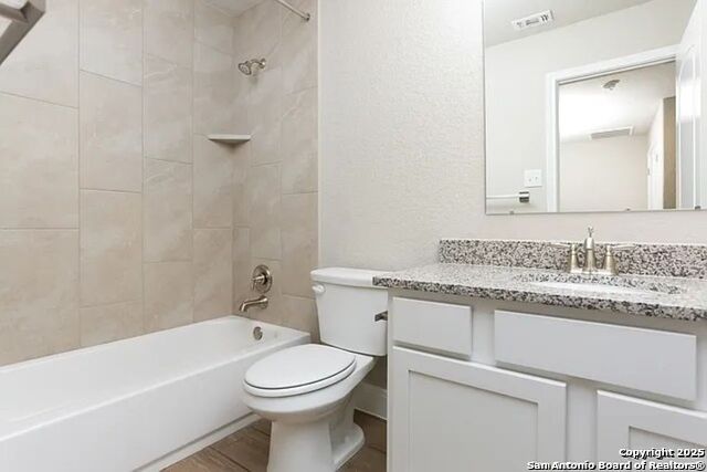 Image 12 of 17 For 1659 Barrett Avenue  1659