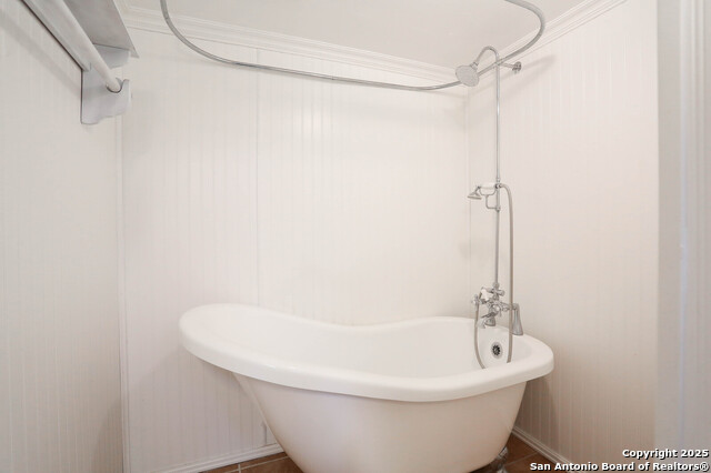 Listing photo id 8 for 10705 State Hwy 16 N