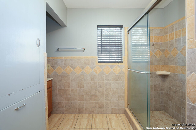 Listing photo id 14 for 10705 State Hwy 16 N