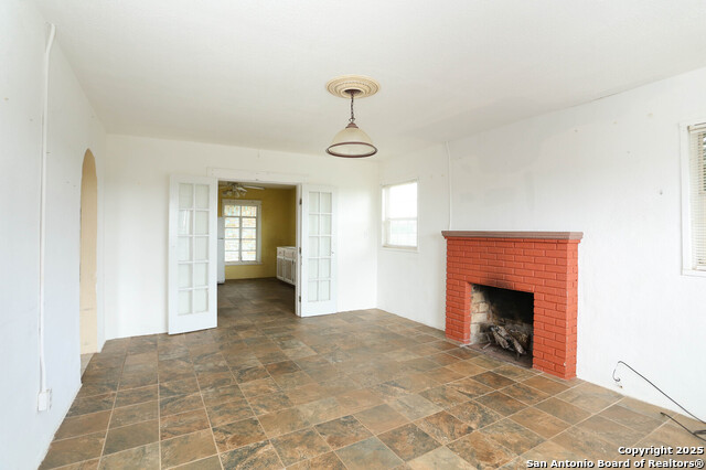 Listing photo id 16 for 10705 State Hwy 16 N