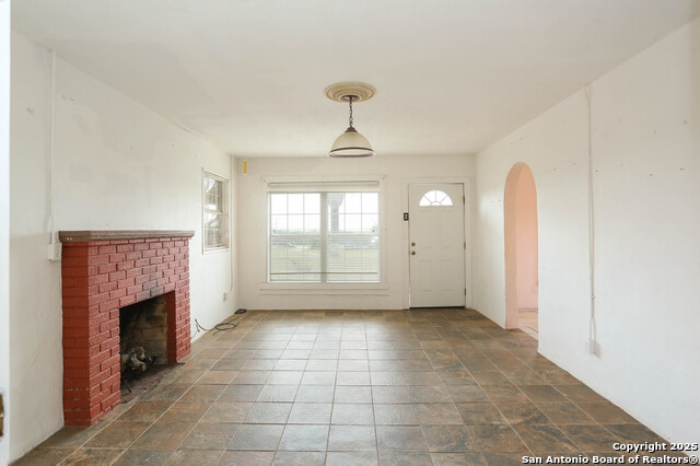 Listing photo id 17 for 10705 State Hwy 16 N