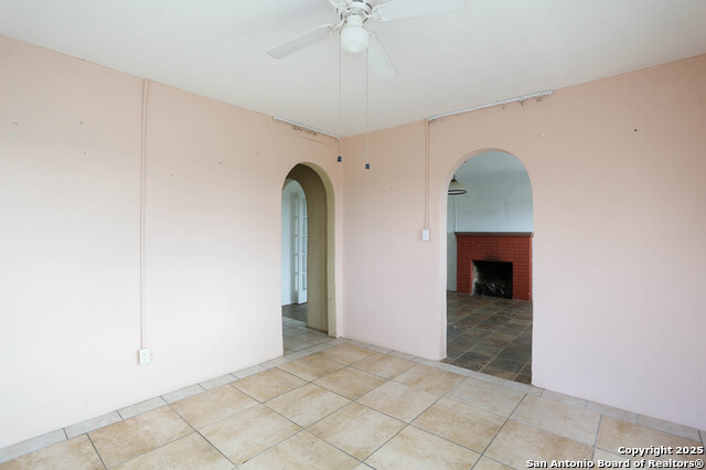 Listing photo id 19 for 10705 State Hwy 16 N