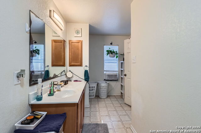 Image 15 of 31 For 600 Gatewood Briar