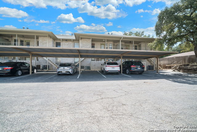 Image 25 of 26 For 8415 Fredericksburg Rd  704