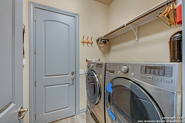 Image 17 of 33 For 636 Carriage House