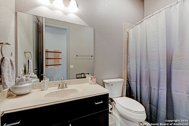 Image 19 of 33 For 636 Carriage House