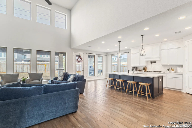 Listing photo id 3 for 14347 Apache Wells