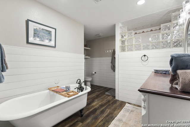 Image 22 of 55 For 1141 Fm 3240