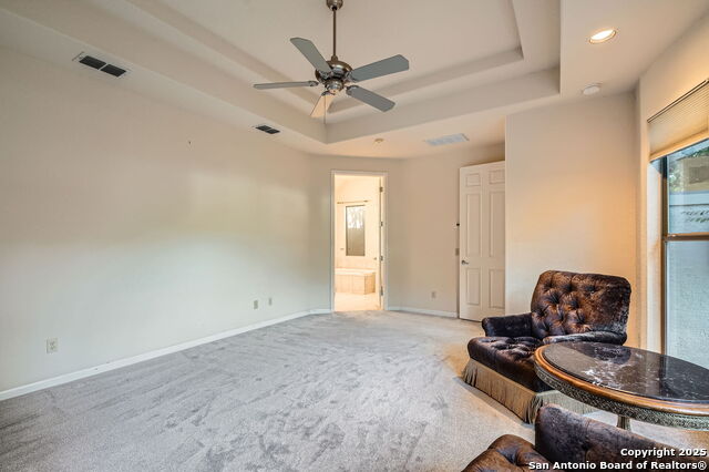 Listing photo id 17 for 18602 Windcliffe