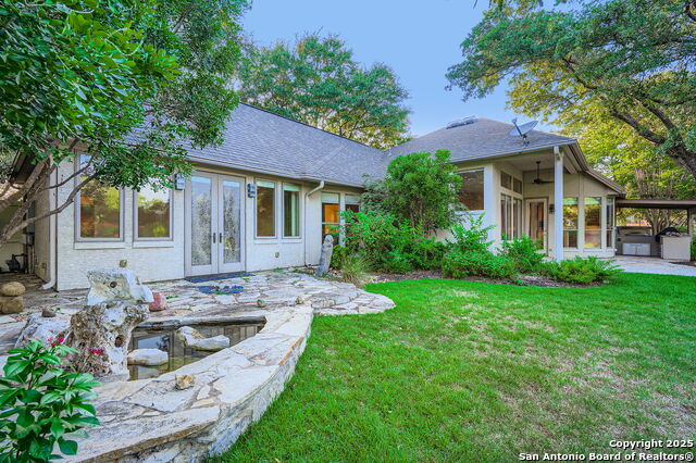 Listing photo id 27 for 18602 Windcliffe