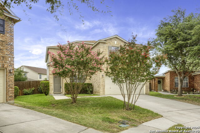 Listing photo id 0 for 7623 Bartell
