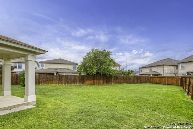 Listing photo id 22 for 7623 Bartell