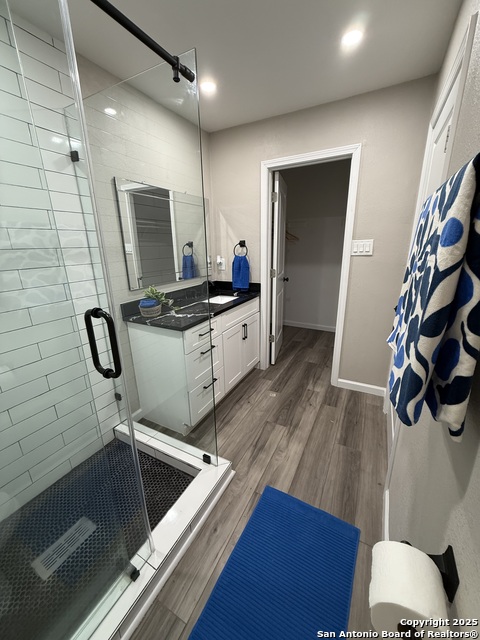 Listing photo id 23 for 12211 Ecksminster