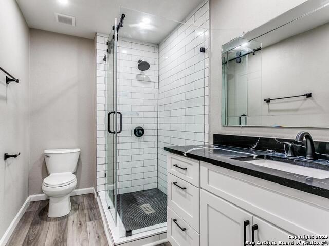 Listing photo id 25 for 12211 Ecksminster