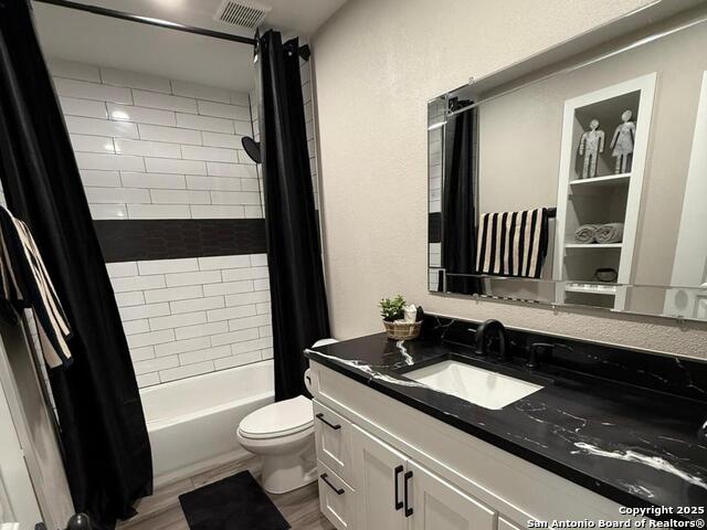 Listing photo id 32 for 12211 Ecksminster