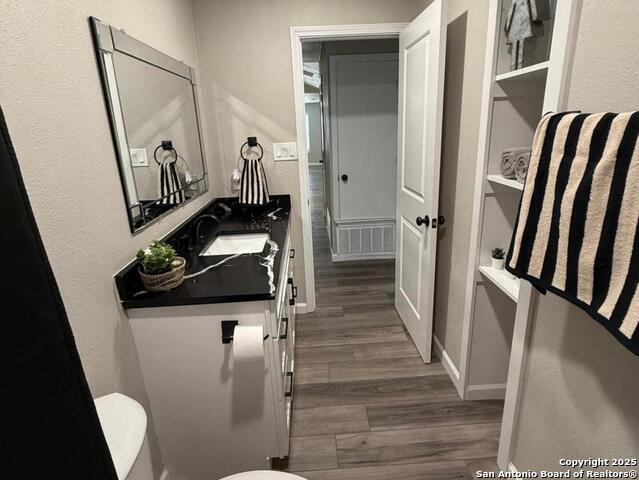 Listing photo id 34 for 12211 Ecksminster