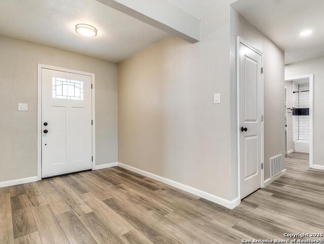 Listing photo id 5 for 12211 Ecksminster