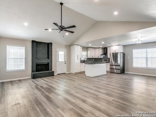 Listing photo id 7 for 12211 Ecksminster