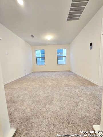 Listing photo id 13 for 10643 Military W Unit 37