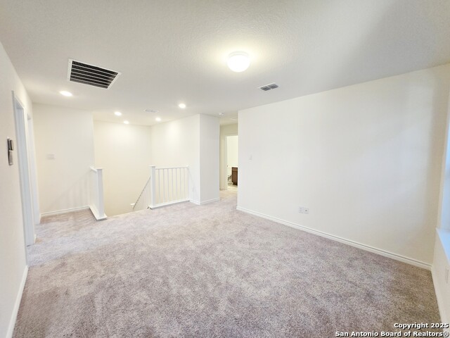Listing photo id 18 for 10643 Military W Unit 37