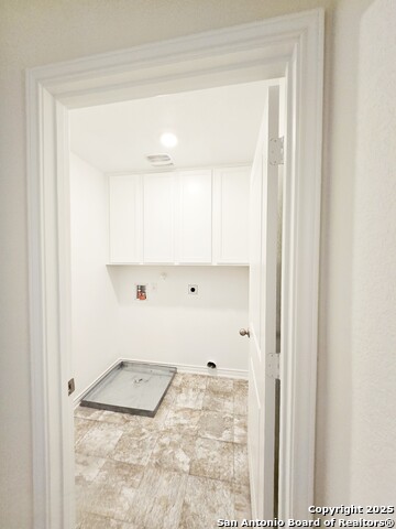 Listing photo id 21 for 10643 Military W Unit 37