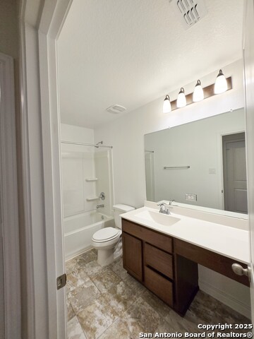 Listing photo id 22 for 10643 Military W Unit 37