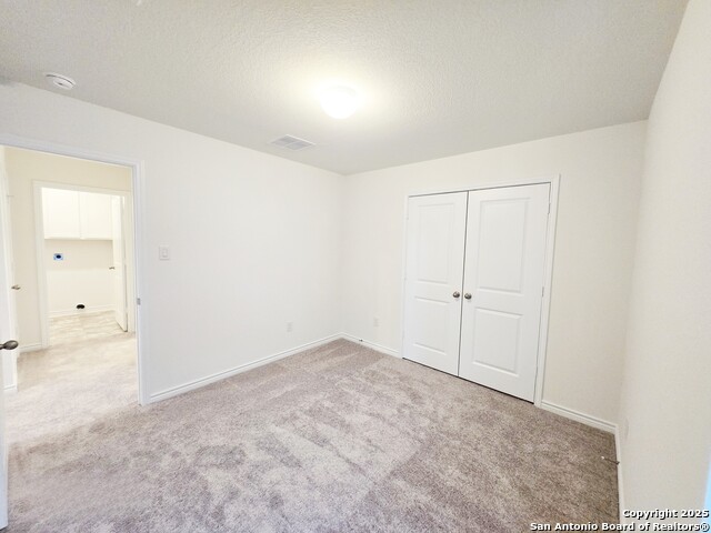 Listing photo id 24 for 10643 Military W Unit 37