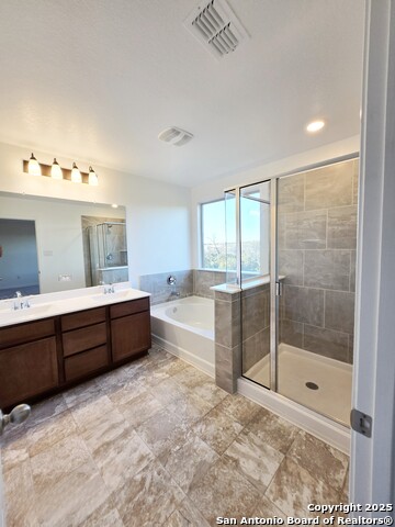 Listing photo id 27 for 10643 Military W Unit 37