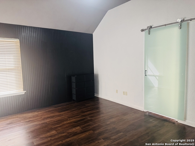 Listing photo id 12 for 2309 Ranch Estates N