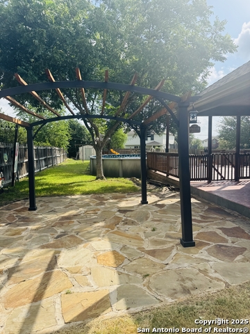 Listing photo id 33 for 2309 Ranch Estates N