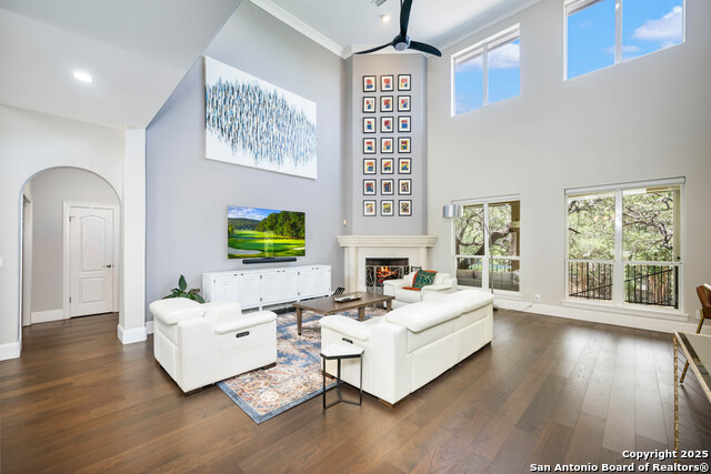 Listing photo id 8 for 12415 Winding Branch