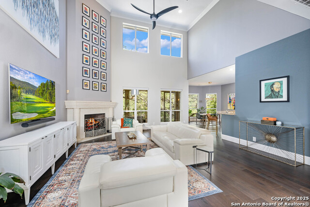 Listing photo id 9 for 12415 Winding Branch