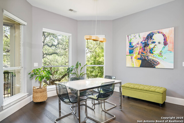 Listing photo id 12 for 12415 Winding Branch