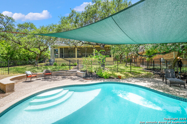Listing photo id 0 for 12415 Winding Branch