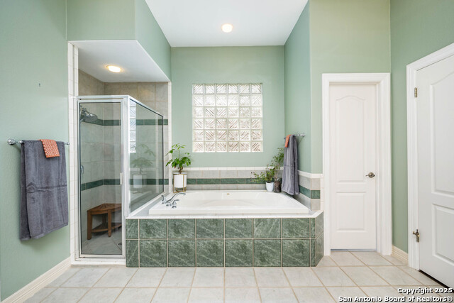 Listing photo id 20 for 12415 Winding Branch