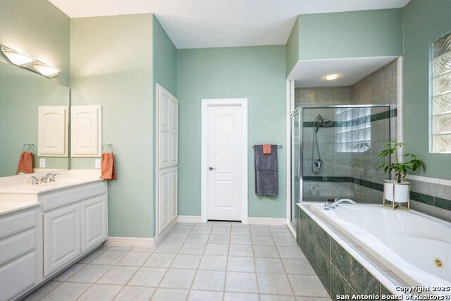 Listing photo id 21 for 12415 Winding Branch
