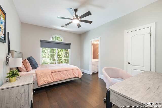 Listing photo id 27 for 12415 Winding Branch