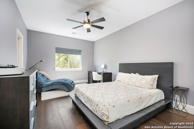 Listing photo id 30 for 12415 Winding Branch