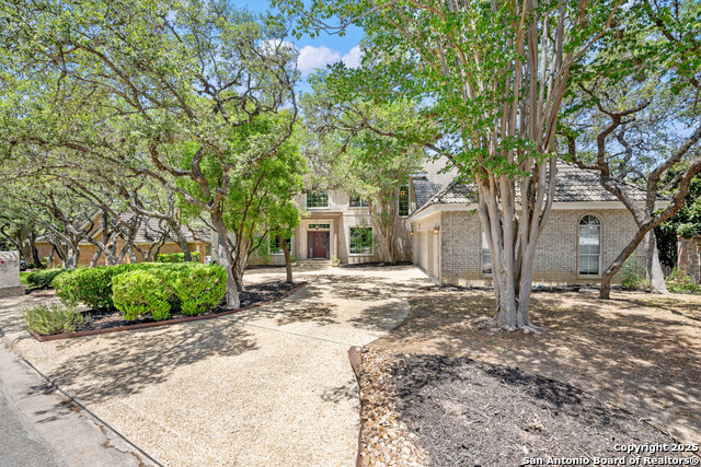 Listing photo id 2 for 12415 Winding Branch