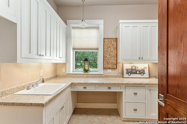 Listing photo id 28 for 49 Blue Diamond