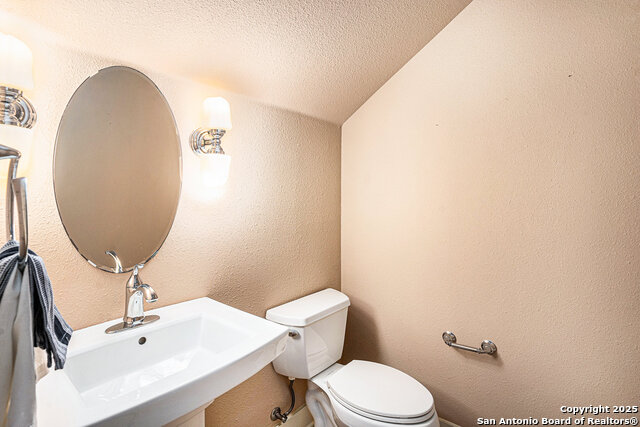 Listing photo id 32 for 49 Blue Diamond