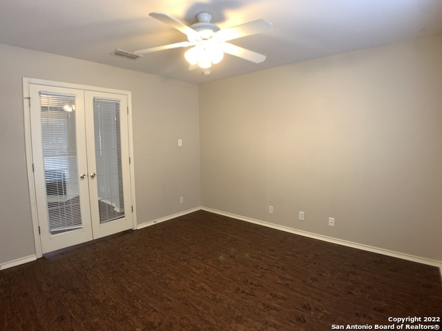Listing photo id 11 for 2614 Dove Crossing Dr